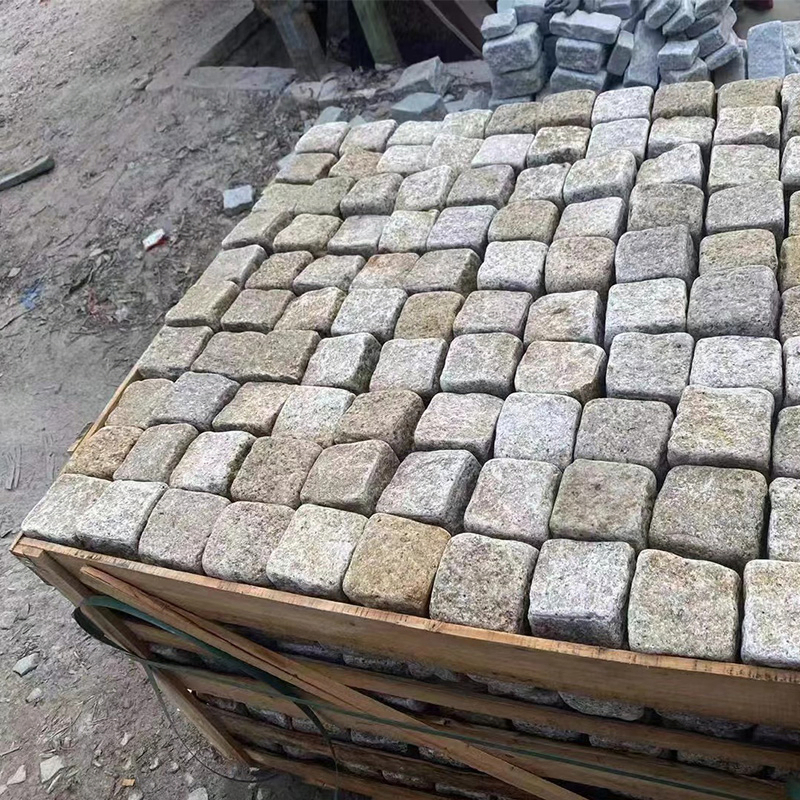 Tumbled Yellow G682 Granite Cobblestone Cubes for Garden Driveways and Outdoor Paving